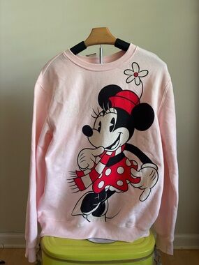 NWT Pink Minnie Mouse Graphic Crewneck Sweatshirt
